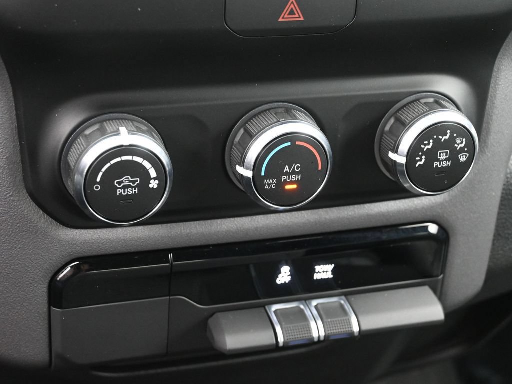 Used 2022 RAM 1500 Big Horn AWD/4WD image 19