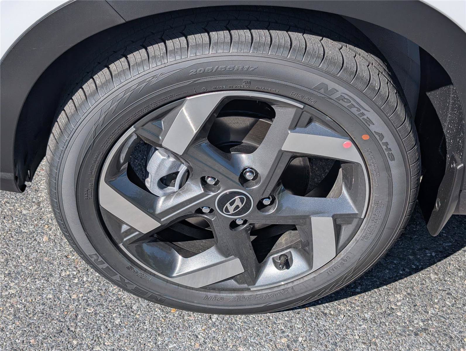 New 2026 Hyundai Venue SEL FWD image 7