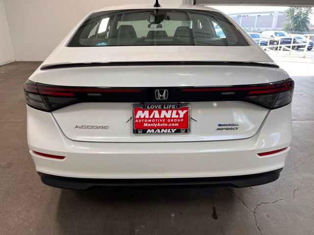 Used 2023 Honda Accord Sport image 4