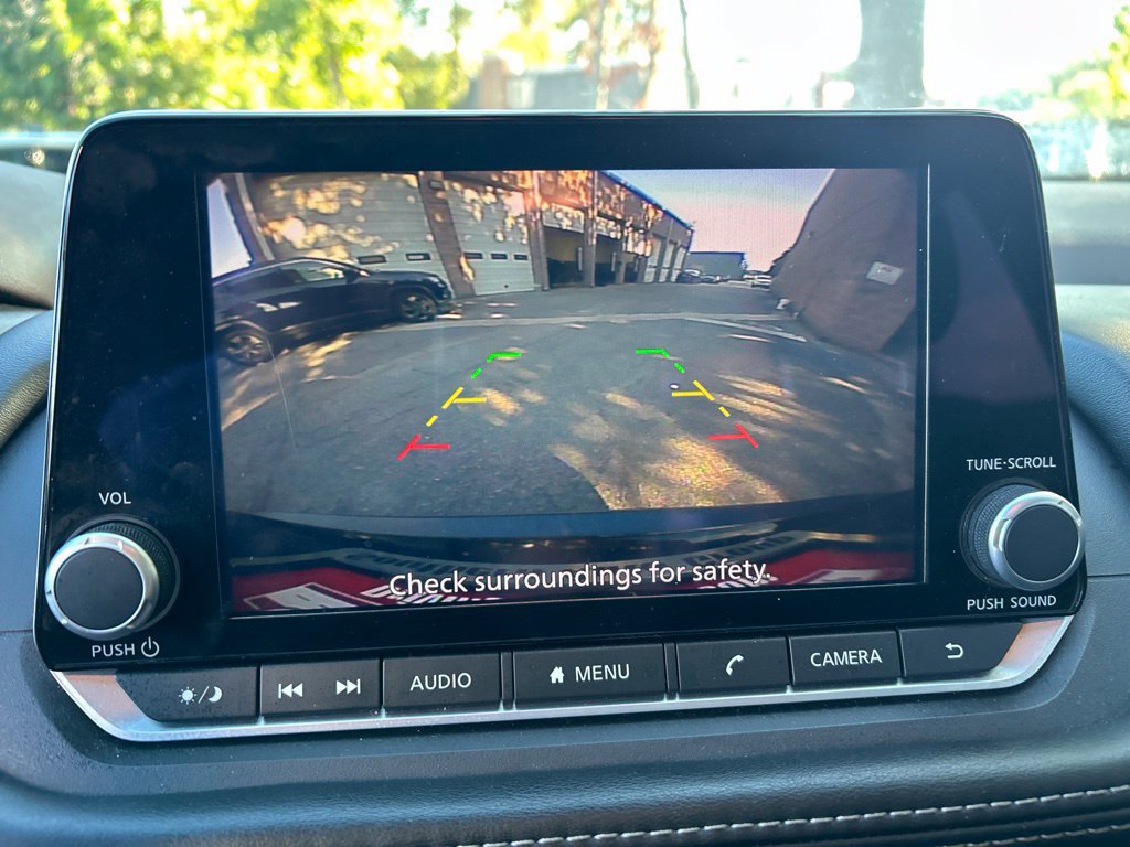 Used 2023 Nissan Rogue SV FWD image 24