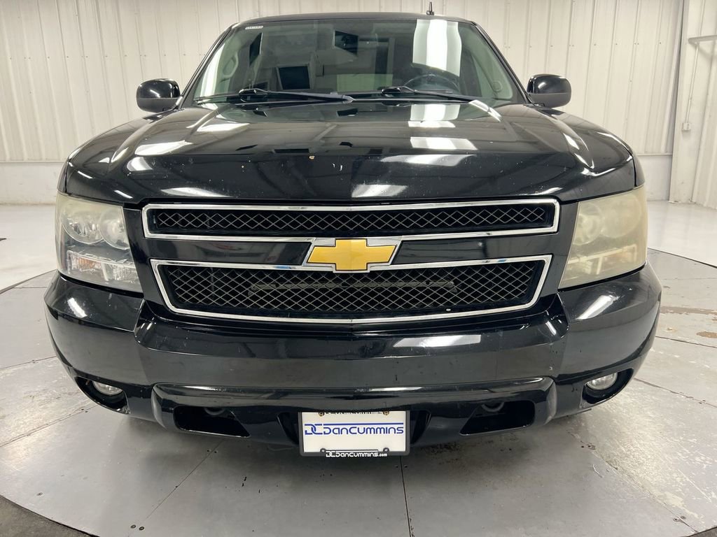 Used 2014 Chevrolet Suburban LT image 28