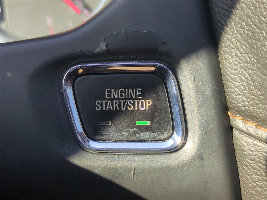 Used 2022 GMC Acadia AT4 w/ Technology Package image 33