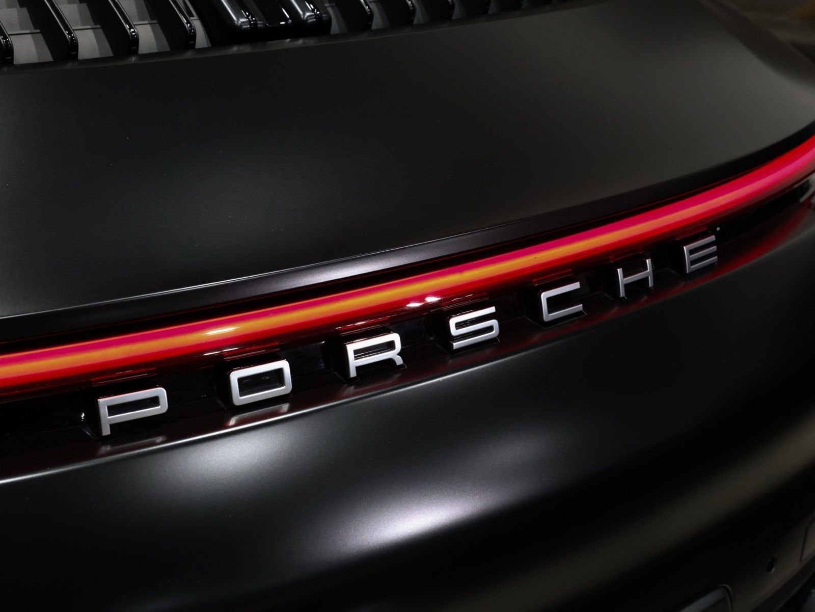 Used 2020 Porsche 911 Carrera w/ Premium Package RWD image 26