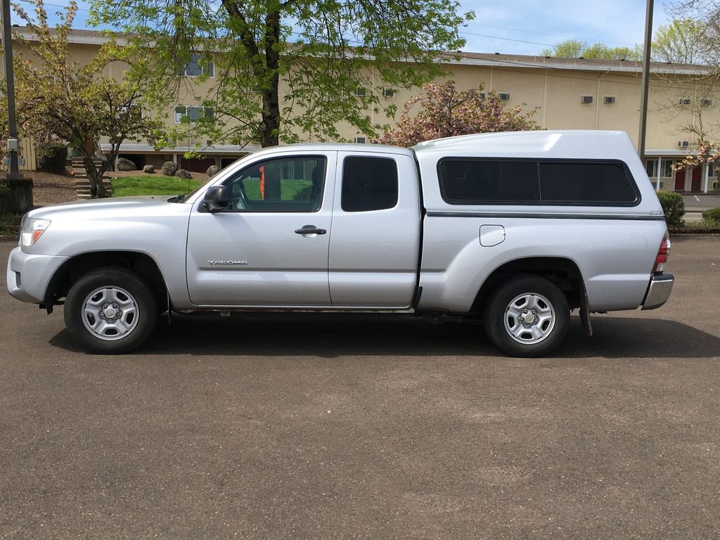 Used 2012 Toyota Tacoma PreRunner w/ SR5 Pkg image 3