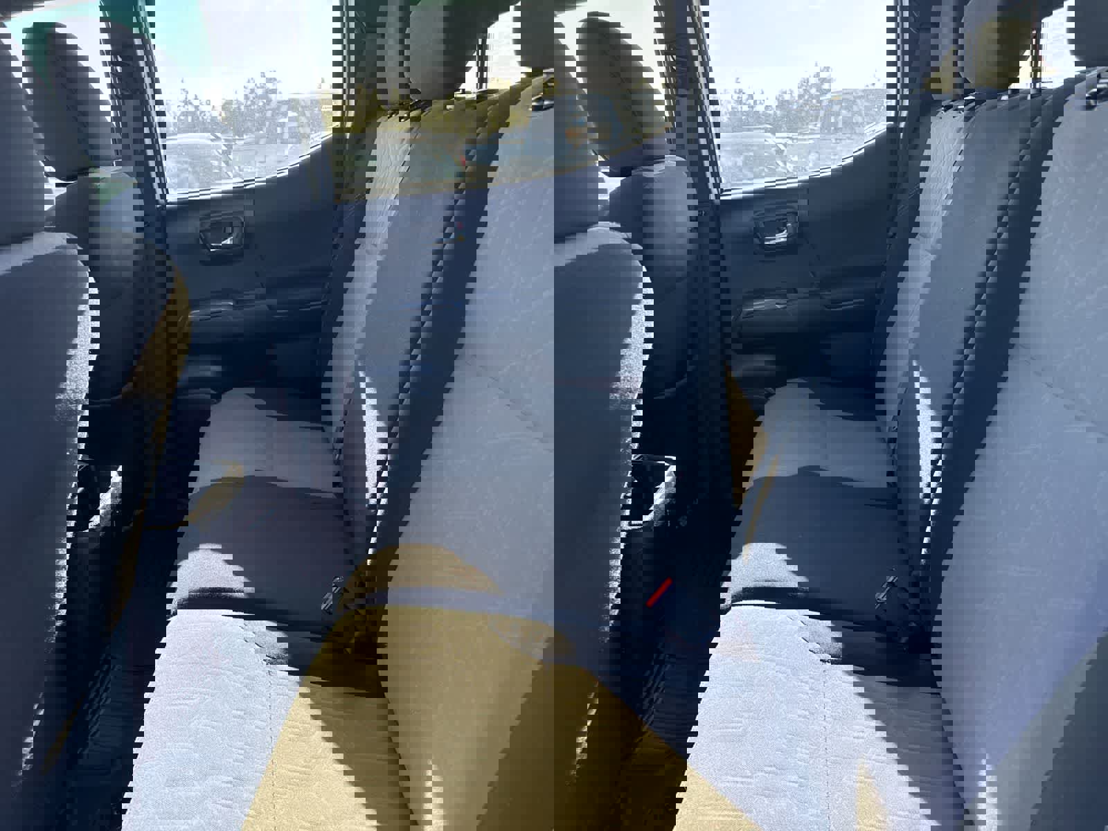 Used 2020 Toyota Tacoma TRD Off-Road w/ Technology Package image 15