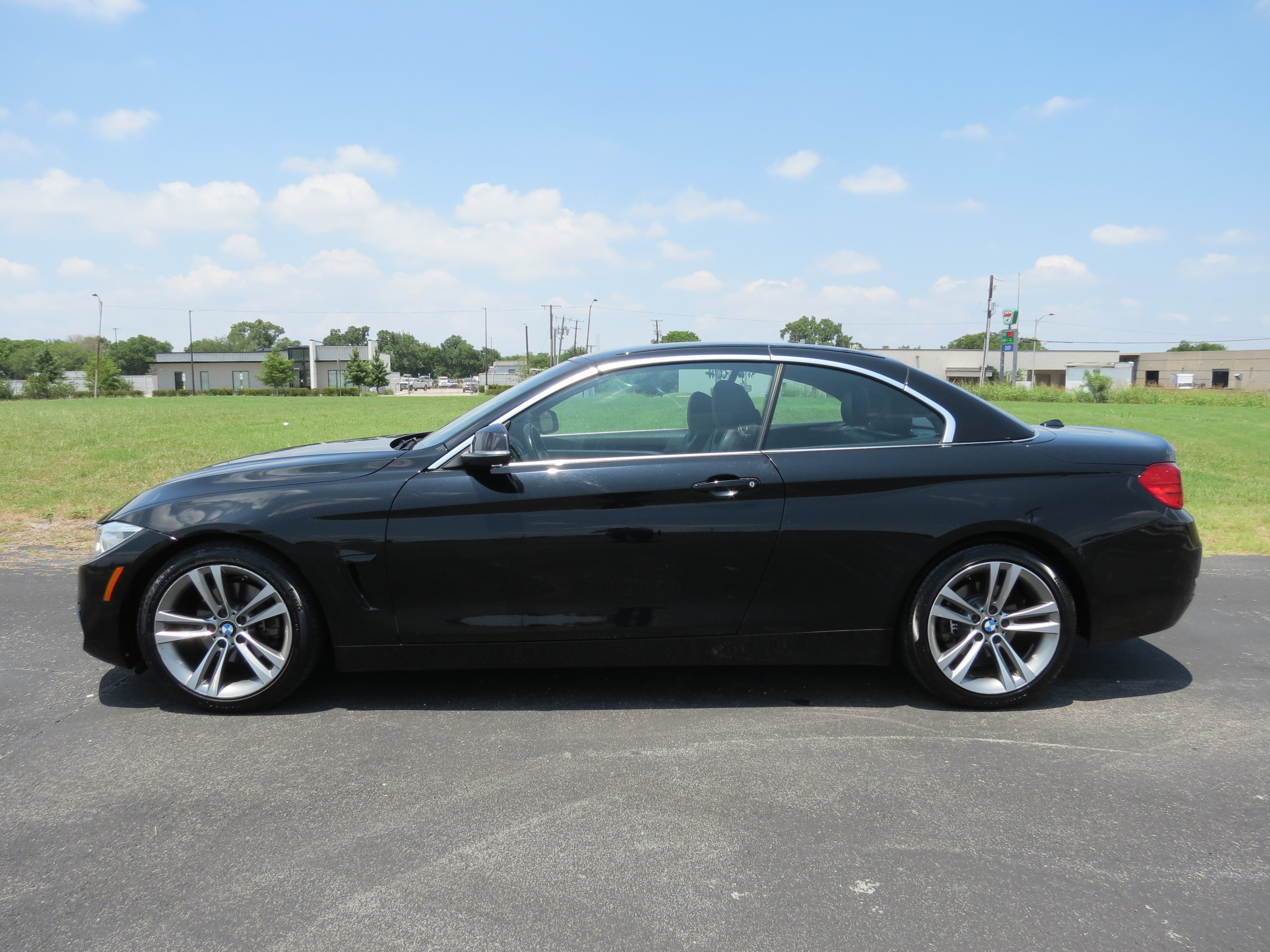 Used 2017 BMW 430i Convertible RWD image 6