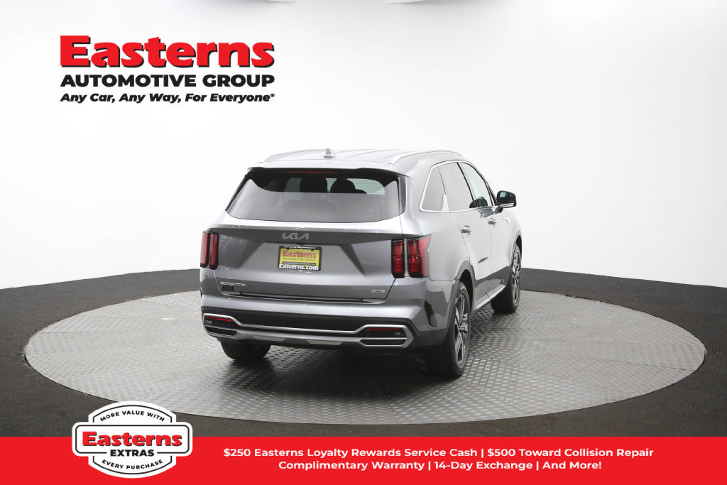 Used 2023 Kia Sorento EX AWD/4WD image 39