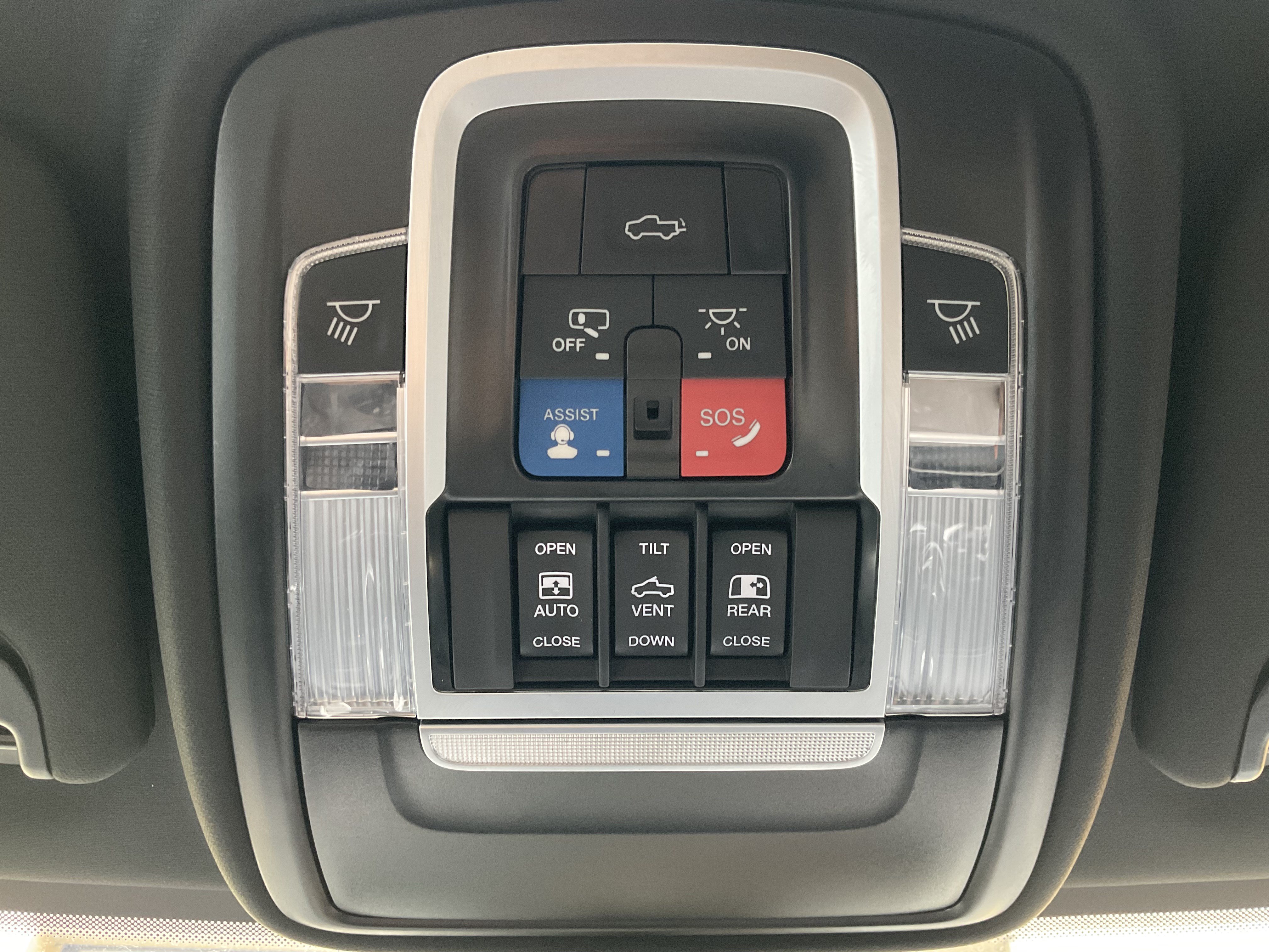 Used 2024 RAM 2500 Rebel w/ Towing Technology Group AWD/4WD image 38