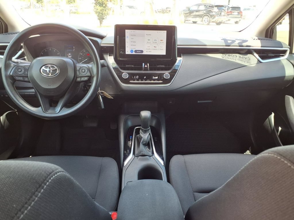 Used 2024 Toyota Corolla LE FWD image 17