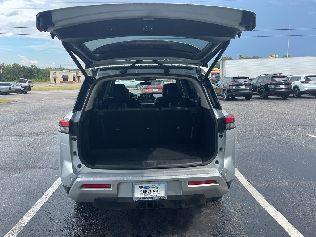 Certified 2024 Nissan Pathfinder SL w/ SL Premium Package image 22