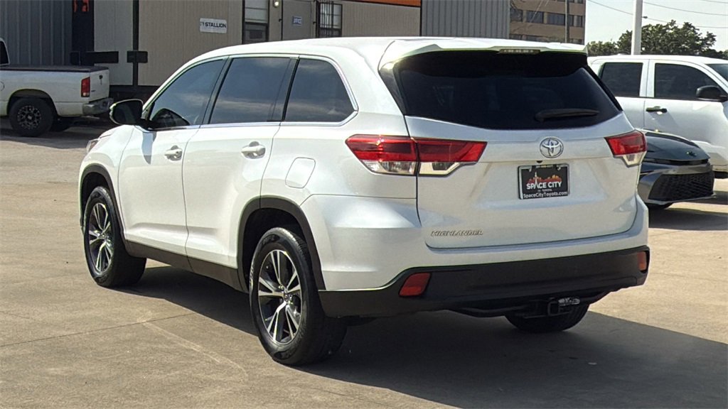 Used 2019 Toyota Highlander Plus image 3