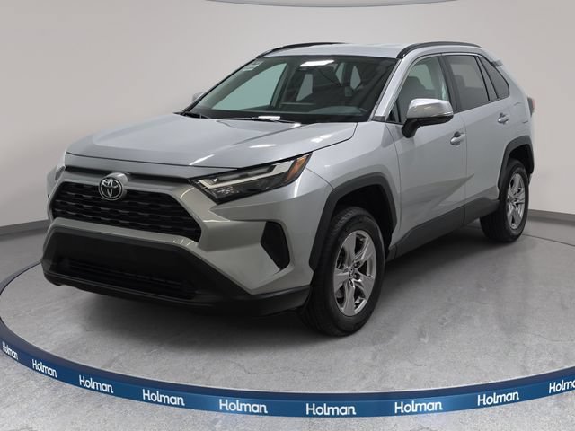 Certified 2025 Toyota RAV4 XLE AWD/4WD image 1