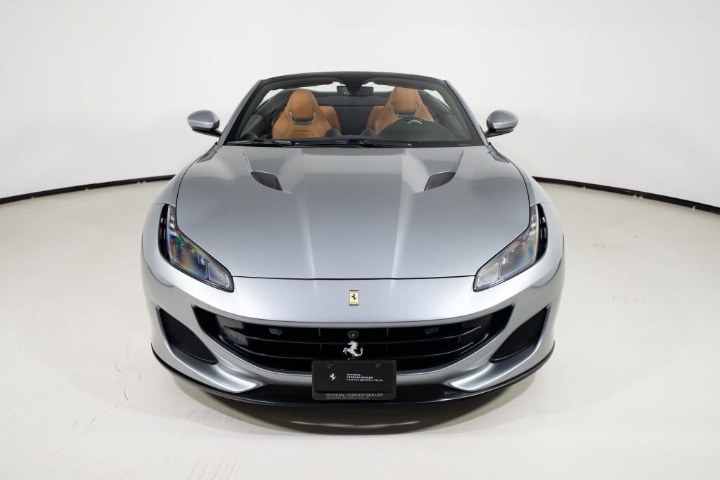 Used 2019 Ferrari Portofino image 4