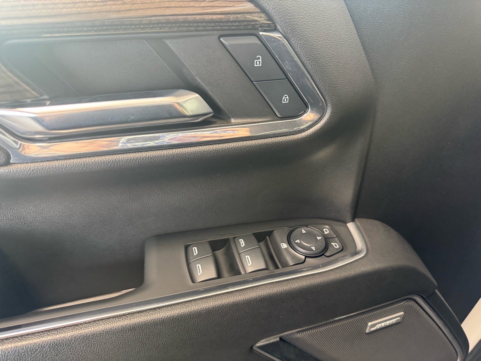 Used 2024 Chevrolet Silverado 1500 LT Trail Boss w/ Convenience Package II image 14