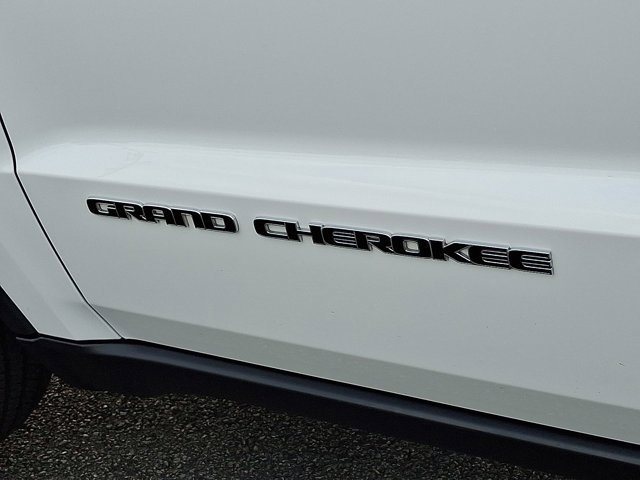 Certified 2021 Jeep Grand Cherokee Limited w/ Luxury Group II image 34