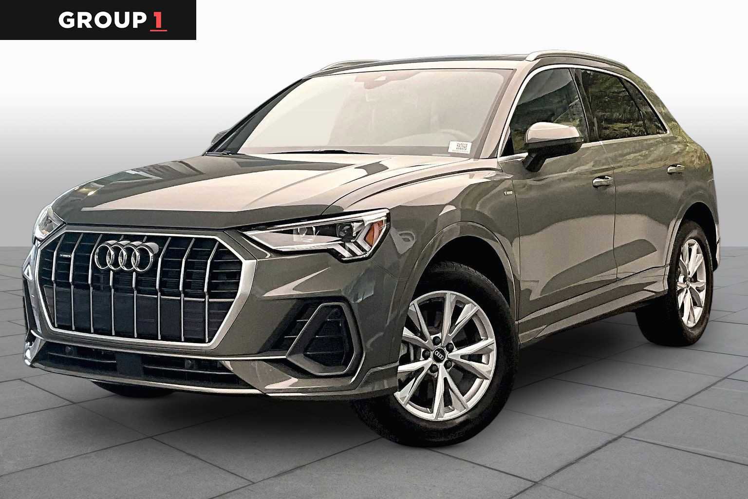 Certified 2025 Audi Q3 2.0T Premium w/ Convenience Package AWD/4WD image 1