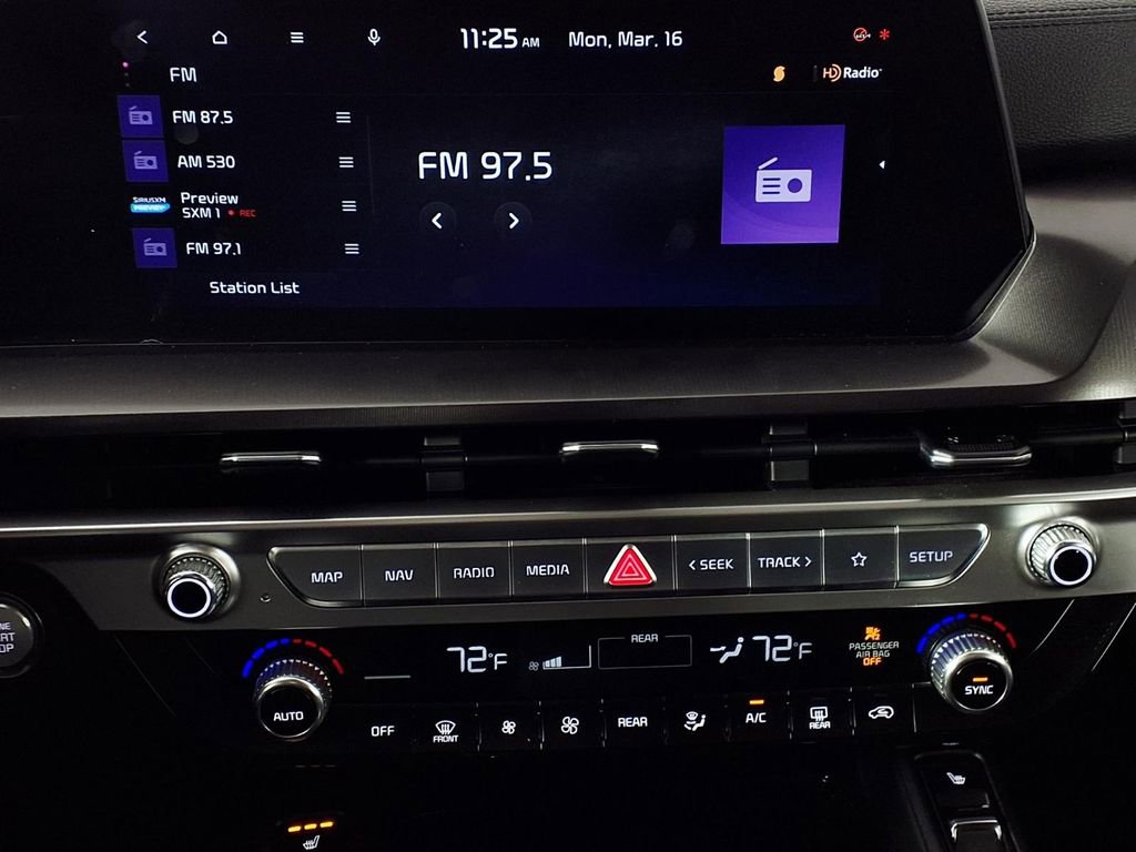 Used 2023 Kia Telluride S image 23