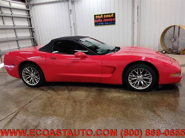 Used 2000 Chevrolet Corvette Convertible w/ Performance Handling Pkg RWD image 2