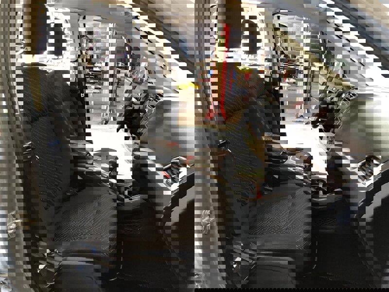 Used 2020 Dodge Journey SE w/ Blacktop Package image 16