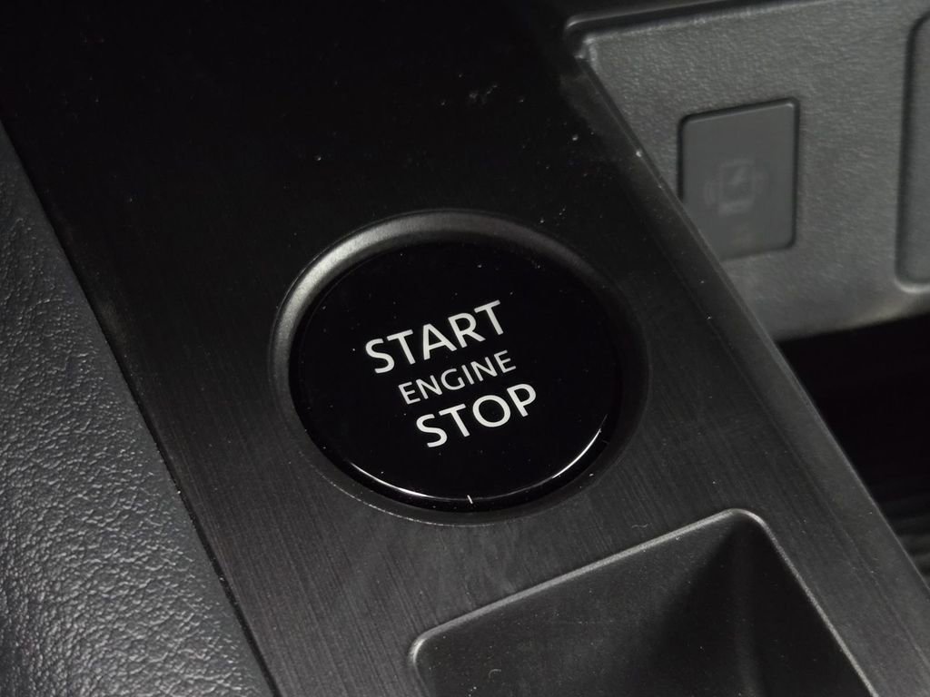 New 2026 Nissan Kicks SV w/ Charging Package image 27