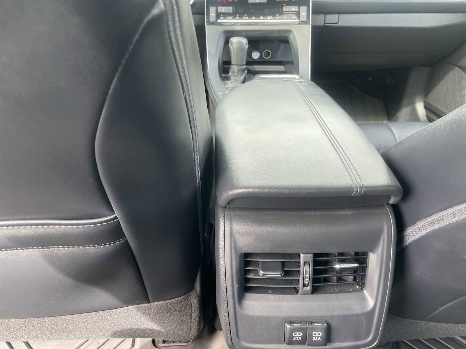 Used 2019 Toyota Avalon XSE w/ Carpet Mat Package image 22