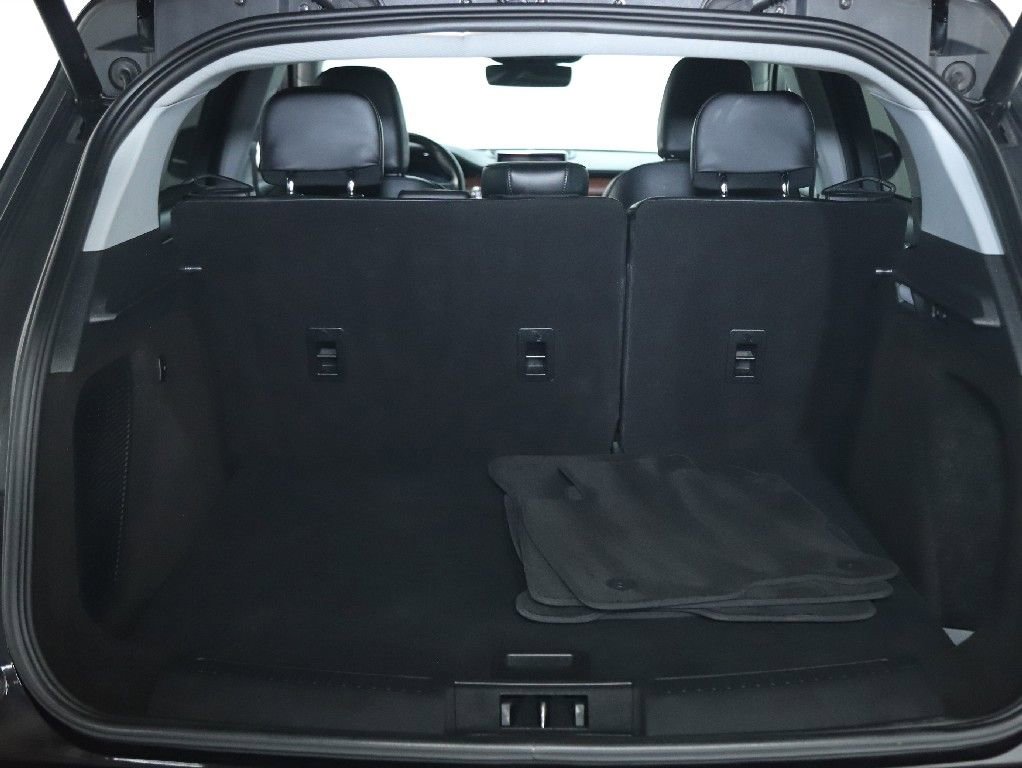 Used 2022 Lincoln Corsair Reserve image 32