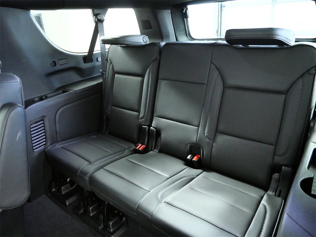 Used 2022 GMC Yukon XL Denali image 16