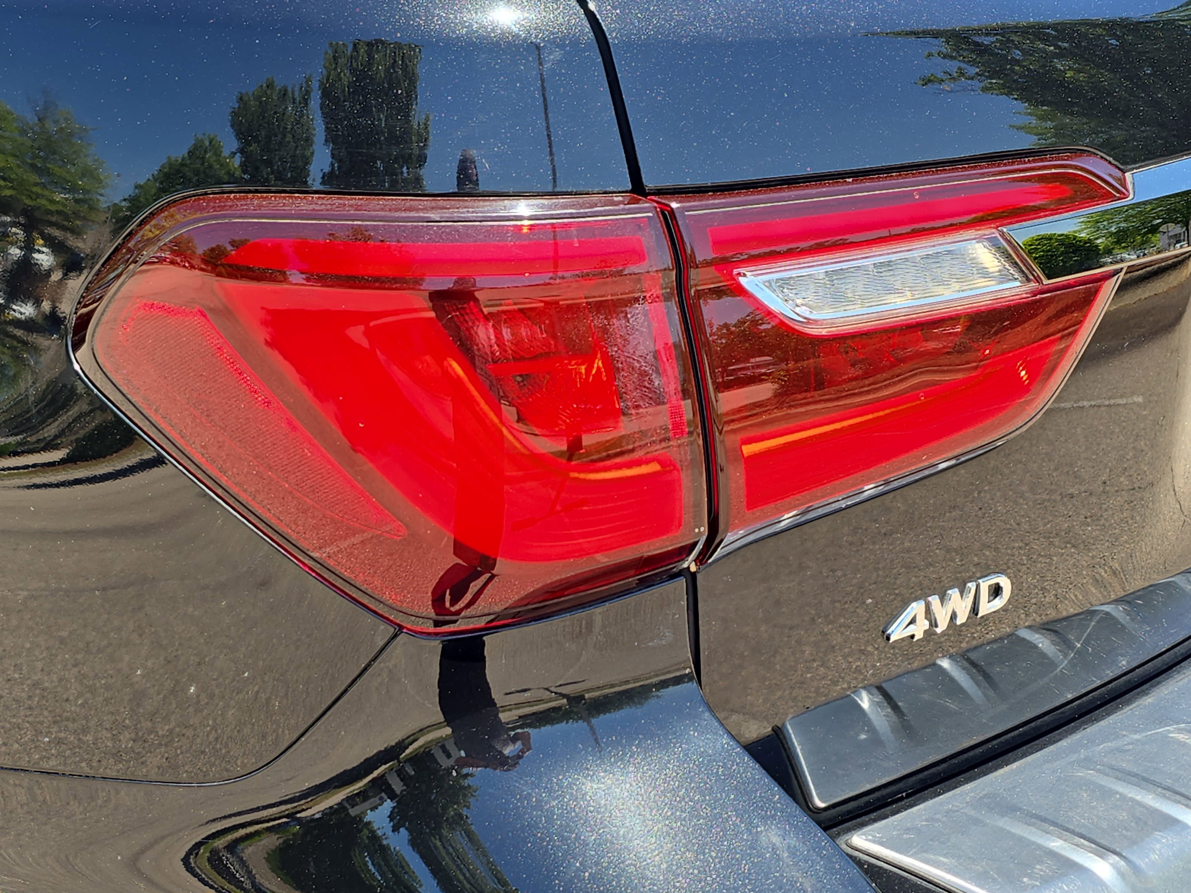 Used 2021 INFINITI QX80 Premium Select w/ Cargo Package AWD/4WD image 34