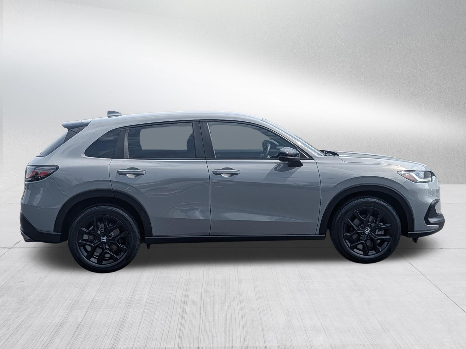 Used 2024 Honda HR-V Sport image 8