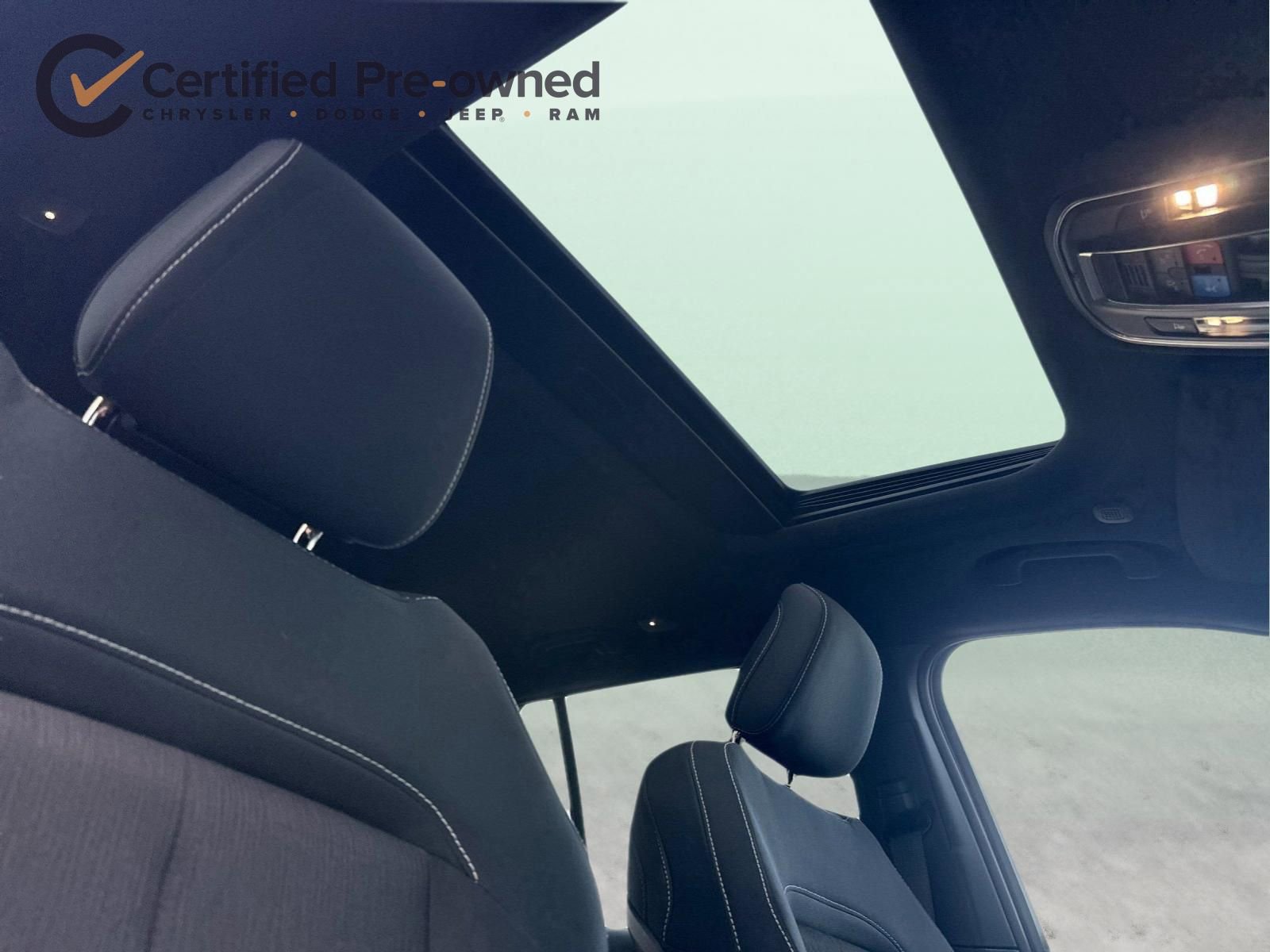 Certified 2025 Jeep Grand Cherokee Laredo X image 18