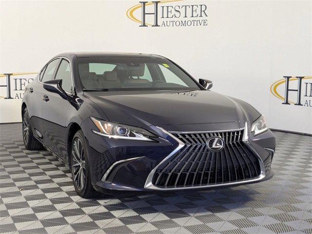 Used 2023 Lexus ES 350 w/ Premium Package image 2