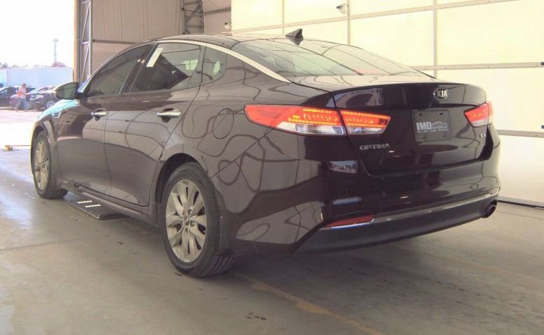 Used 2017 Kia Optima EX image 3