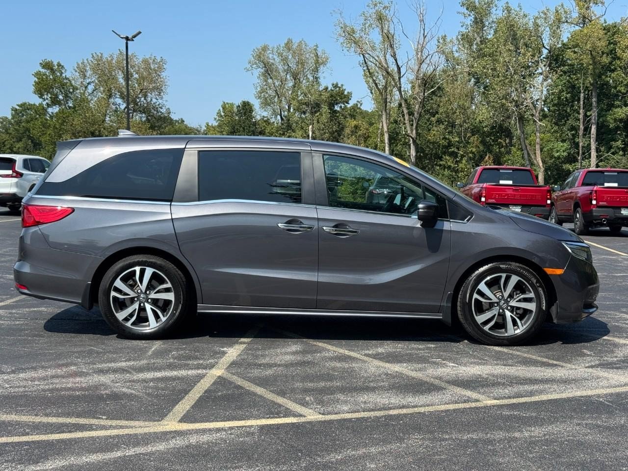 Used 2023 Honda Odyssey Touring image 3