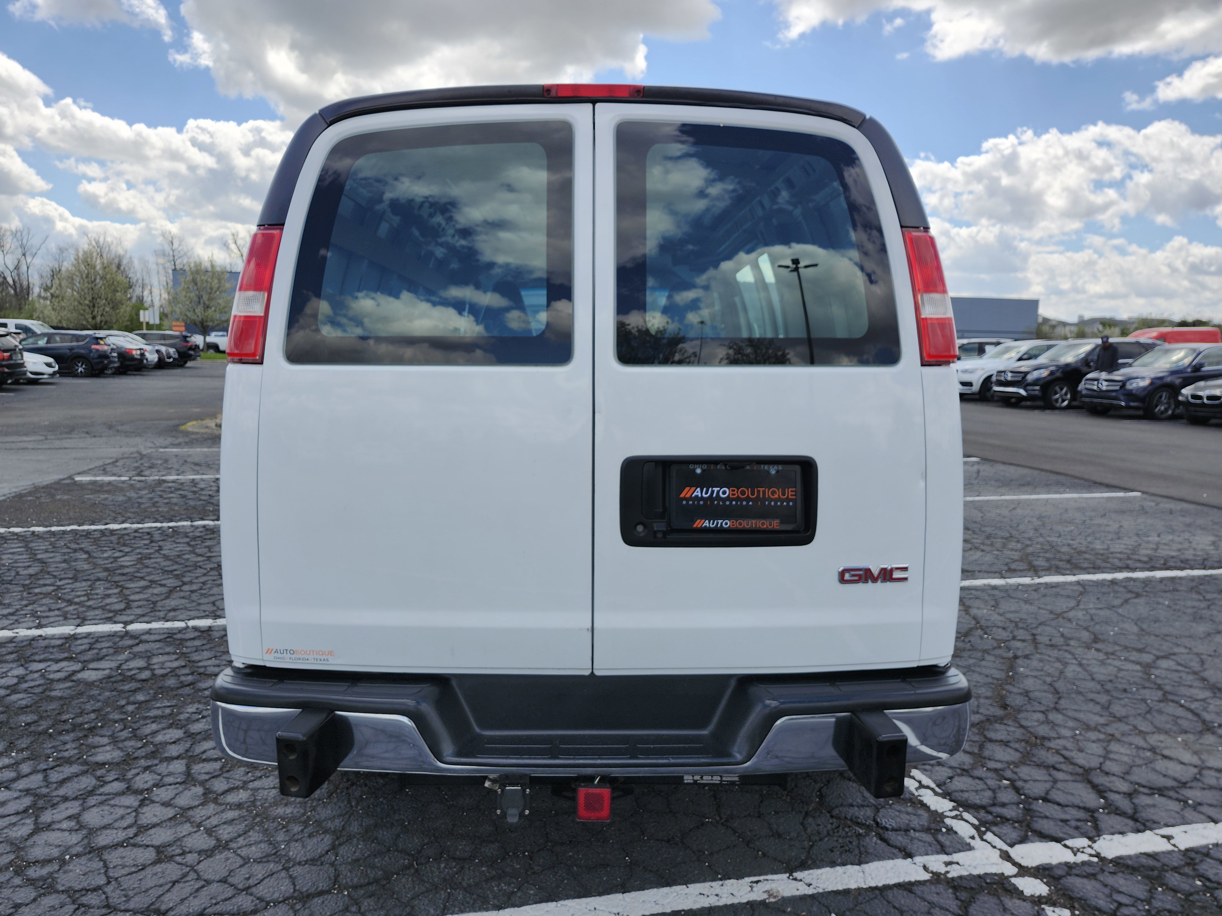 Used 2020 GMC Savana 2500 w/ Driver Convenience Package image 14