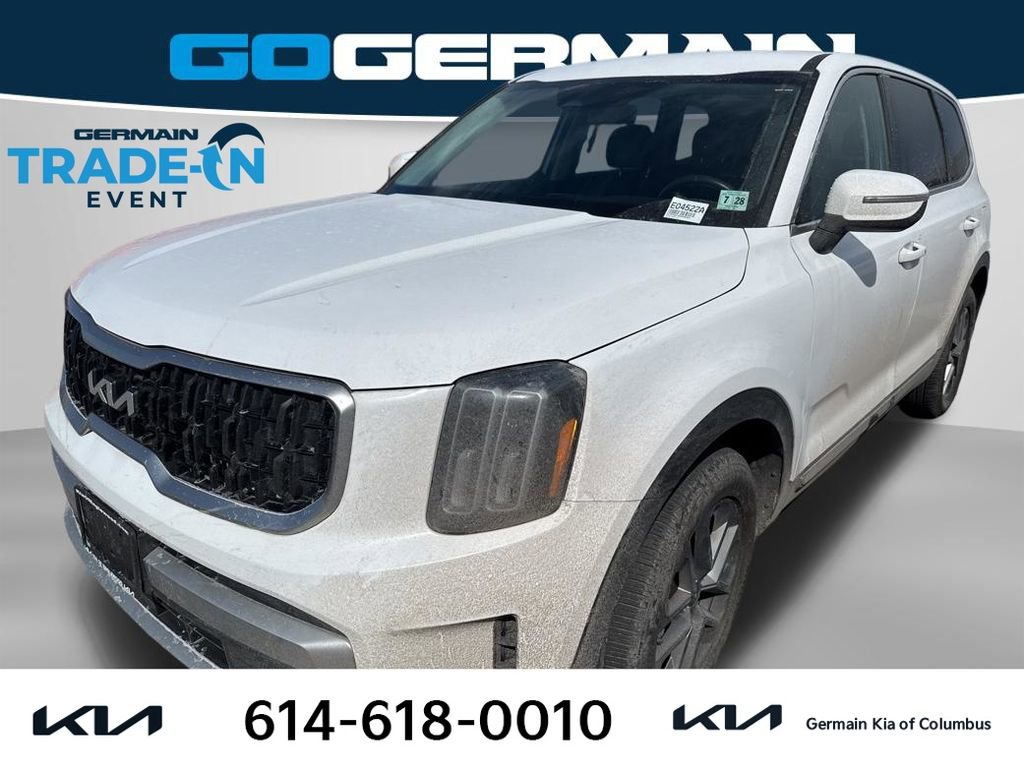Certified 2024 Kia Telluride LX image 1