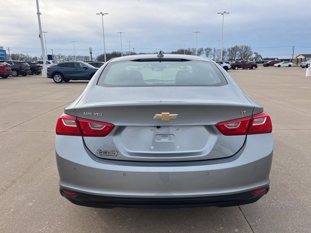 Used 2024 Chevrolet Malibu LT image 4
