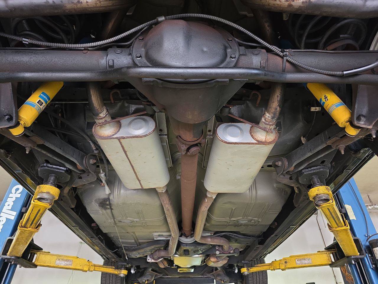 Used 1996 Chevrolet Impala SS RWD image 44