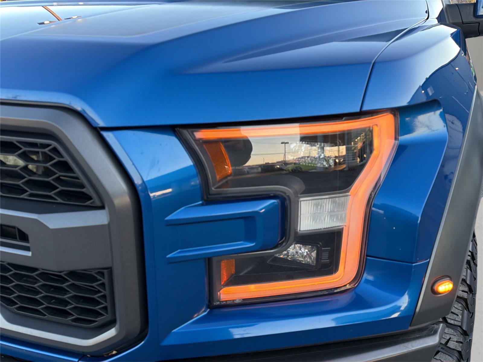 Used 2017 Ford F150 Raptor w/ Equipment Group 802A Luxury image 11