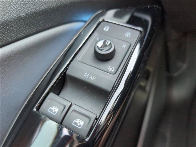 Used 2023 Volkswagen ID.4 Pro S AWD/4WD image 20