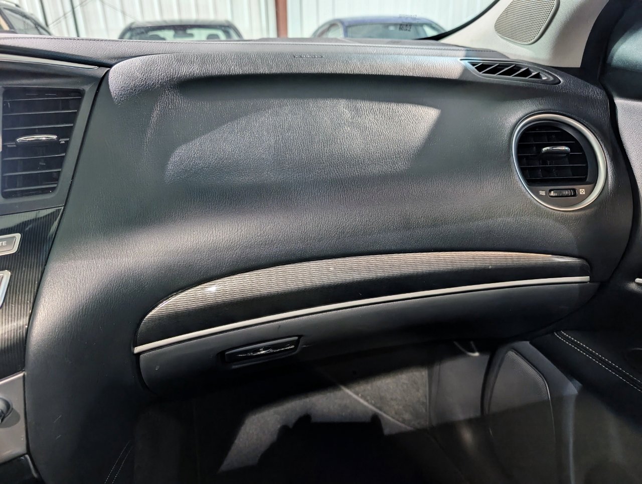 Used 2016 INFINITI QX60 Luxe w/ Premium Plus Package image 37