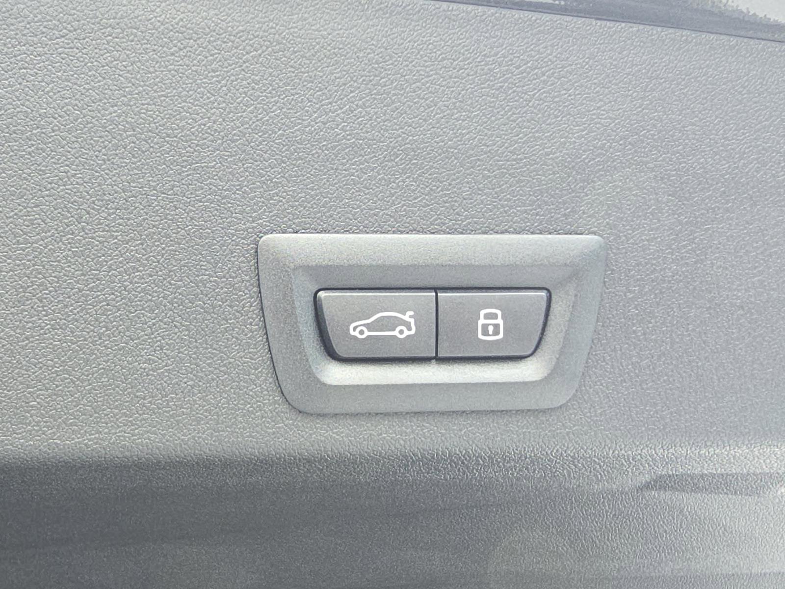 New 2026 BMW XM Label Red image 7