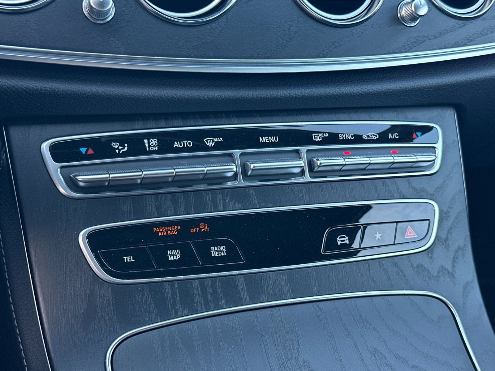 Used 2023 Mercedes-Benz E 350 4MATIC Sedan image 20