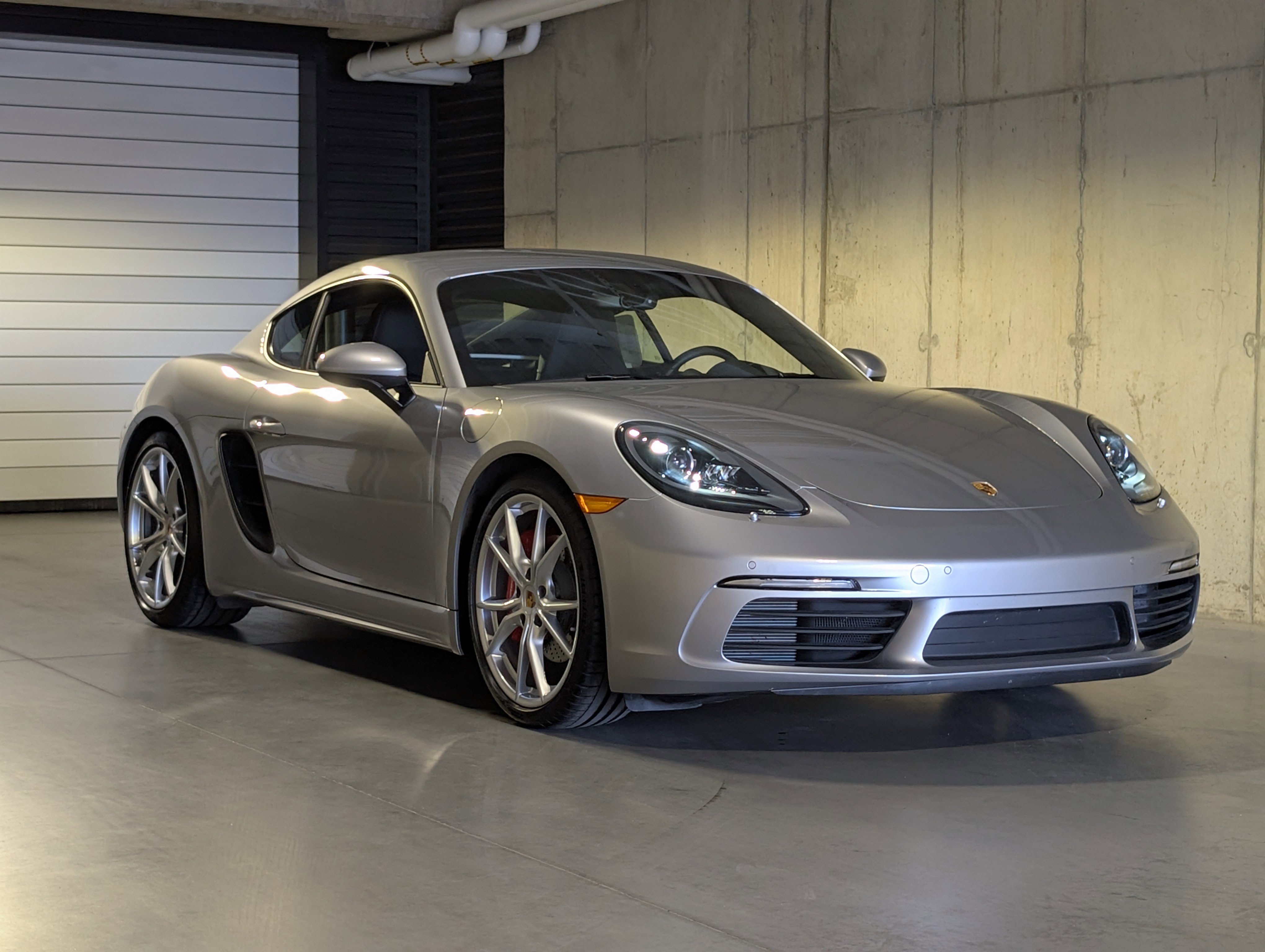 Certified 2025 Porsche 718 Cayman S image 9