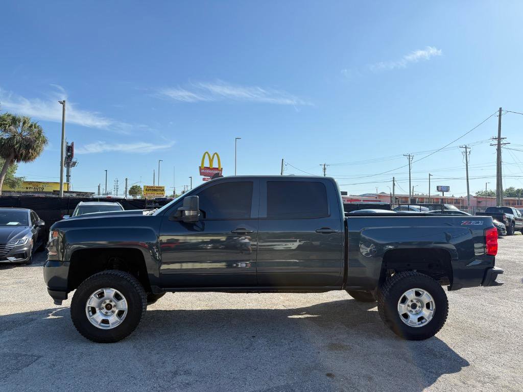 Used 2017 Chevrolet Silverado 1500 LT w/ All Star Edition AWD/4WD image 9