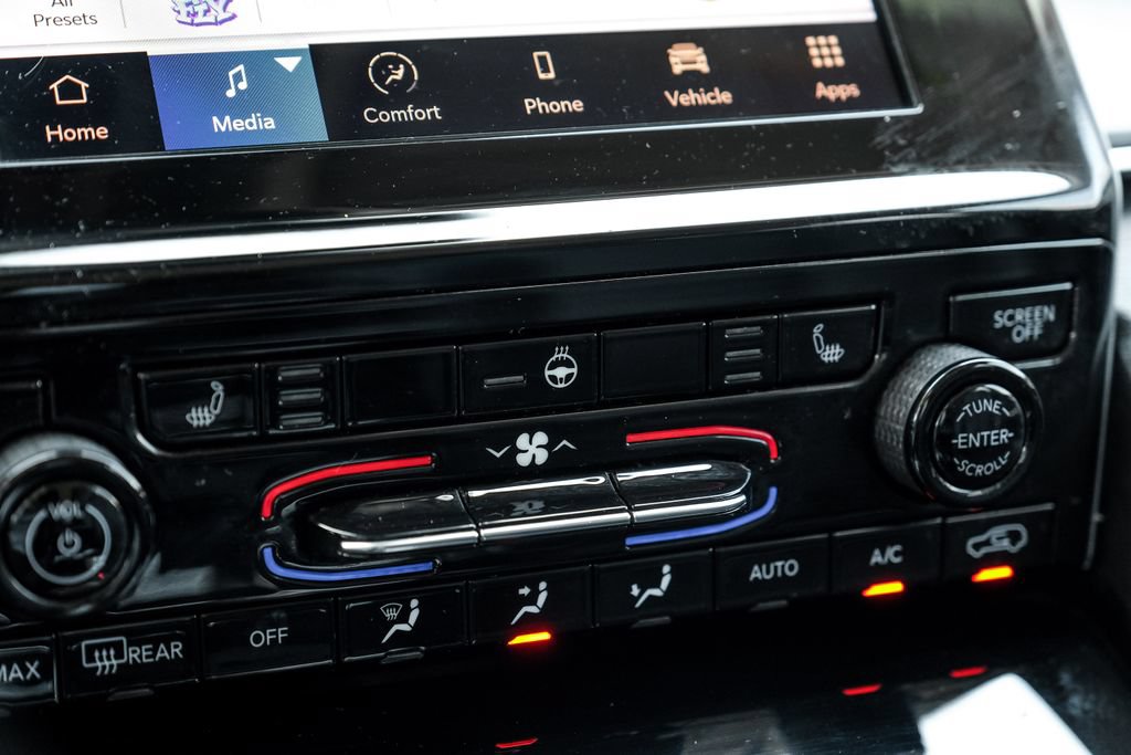 Used 2022 Jeep Grand Cherokee Limited RWD image 32