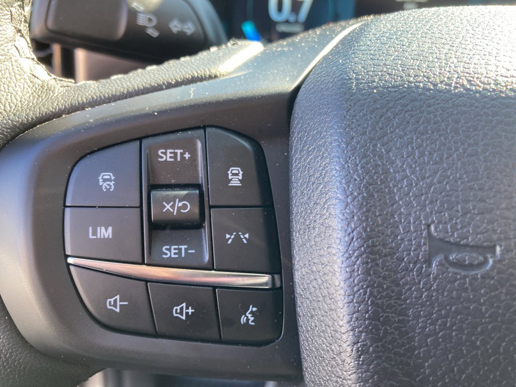 Used 2025 Ford Ranger Lariat w/ FX4 Off-Road Package image 35