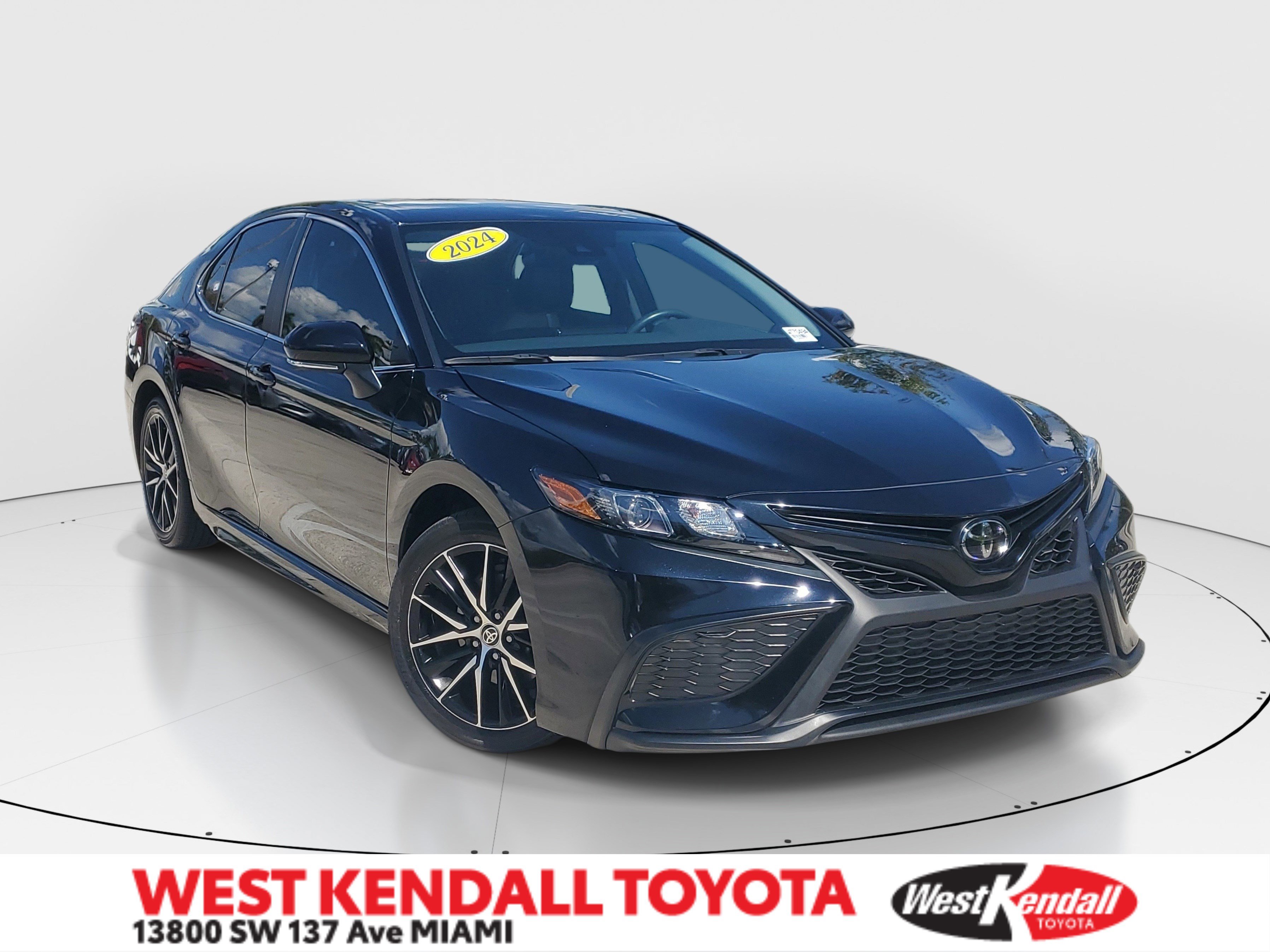 Used 2024 Toyota Camry SE