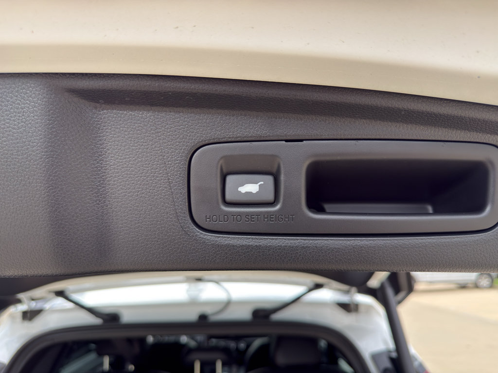 Used 2025 Honda CR-V Sport Touring image 18