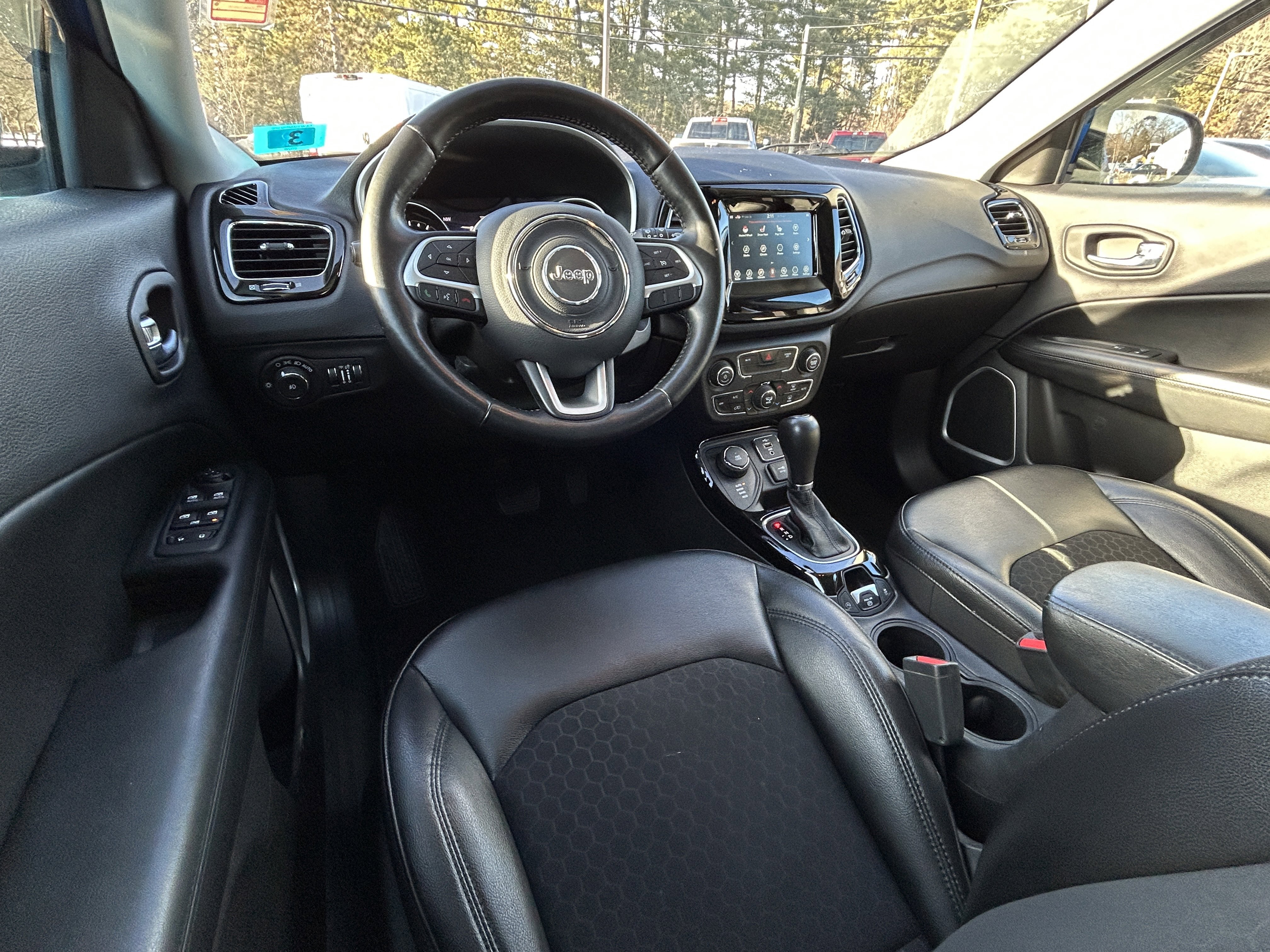 Used 2020 Jeep Compass Latitude AWD/4WD image 22