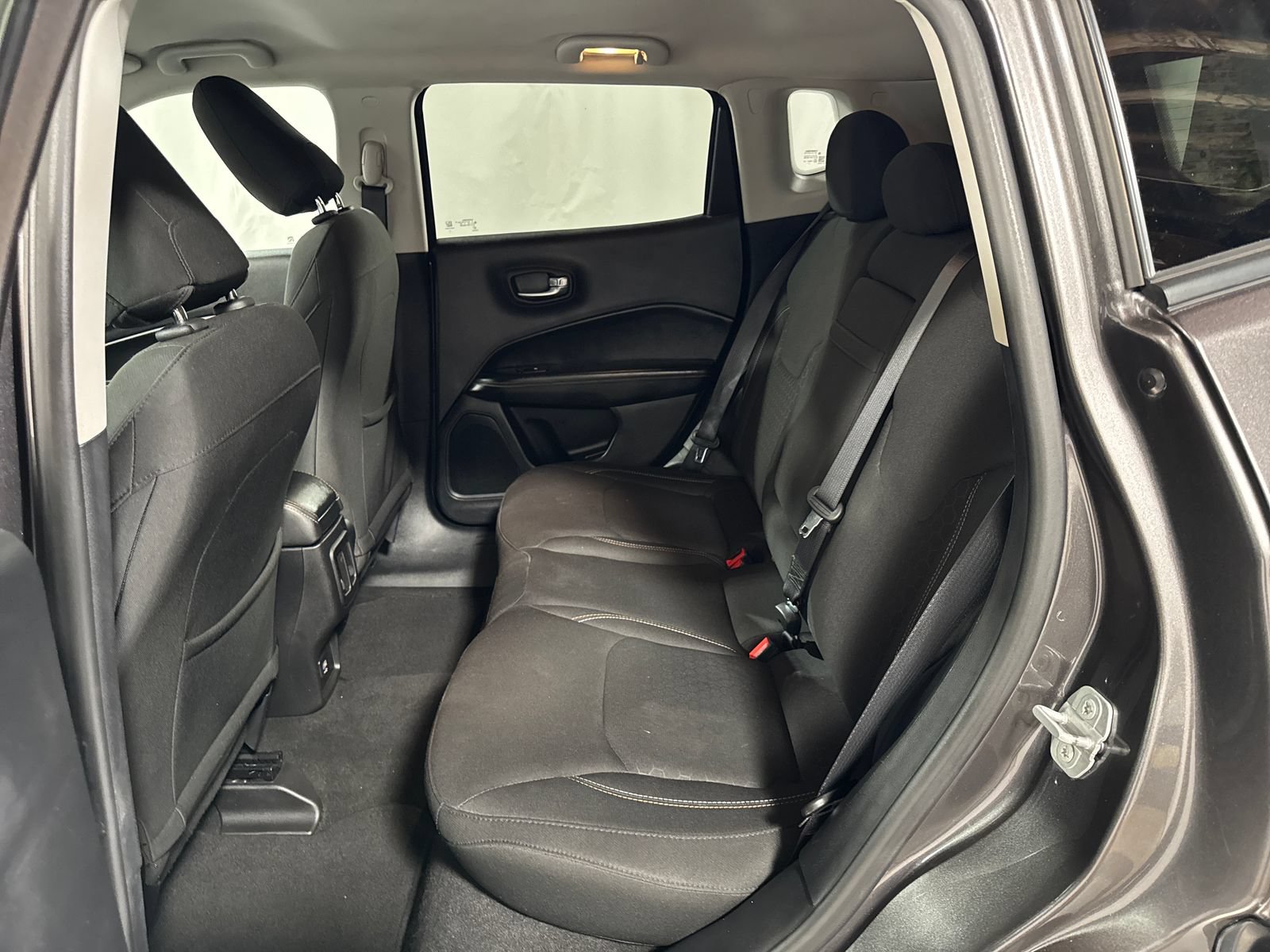 Used 2018 Jeep Compass Sport FWD image 5